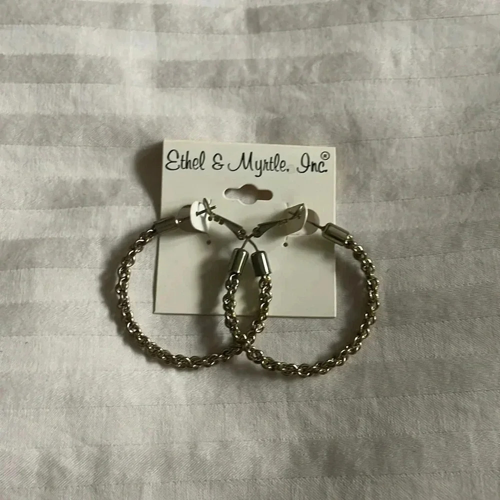 Gold Chain‎ link hoop earrings